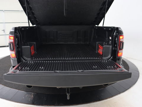 Dodge Ram 1500 5.7 V8 4x4 Crew Cab Big Horn | LPG | Panoramadak | Leder | Stoel & stuurverwarming | Trekhaak | Camera | Carplay | Navigatie | Full LED