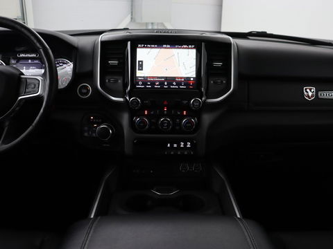 Dodge Ram 1500 5.7 V8 4x4 Crew Cab Big Horn | LPG | Panoramadak | Leder | Stoel & stuurverwarming | Trekhaak | Camera | Carplay | Navigatie | Full LED