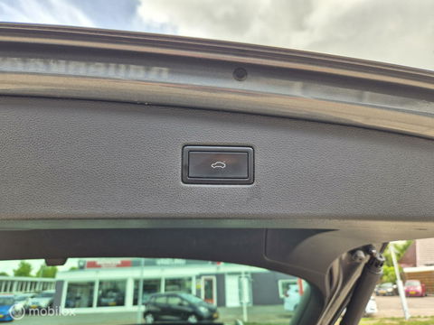 Volkswagen Tiguan 1.5 TSI Pano, Massage, Trekhaak, E-Klep