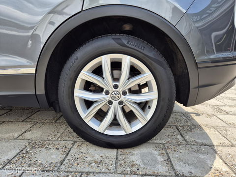 Volkswagen Tiguan 1.5 TSI Pano, Massage, Trekhaak, E-Klep