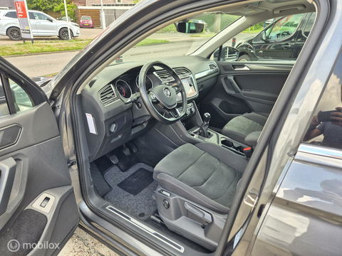 Volkswagen Tiguan 1.5 TSI Pano, Massage, Trekhaak, E-Klep