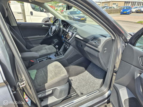 Volkswagen Tiguan 1.5 TSI Pano, Massage, Trekhaak, E-Klep
