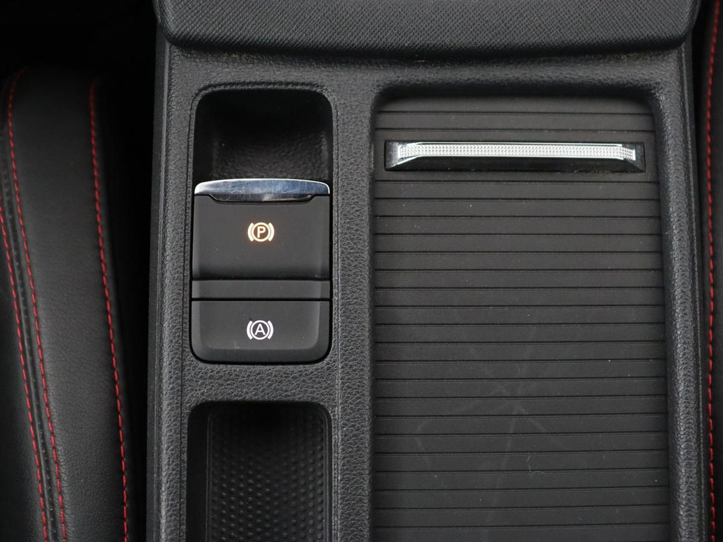 Škoda Octavia Skoda Octavia 1.4 TSI RS iV PHEV | Panoramadak | Head-Up | Stoel & stuurverwarming | Adaptive cruise | Standkachel | Matrix LED  | Camera | Memory | Virtual Cockpit | Side Assist | Achterbankverwarming