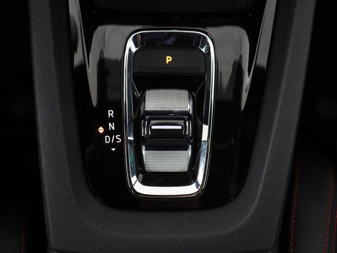 Škoda Octavia Skoda Octavia 1.4 TSI RS iV PHEV | Panoramadak | Head-Up | Stoel & stuurverwarming | Adaptive cruise | Standkachel | Matrix LED  | Camera | Memory | Virtual Cockpit | Side Assist | Achterbankverwarming