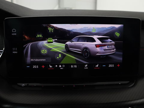 Škoda Octavia Skoda Octavia 1.4 TSI RS iV PHEV | Panoramadak | Head-Up | Stoel & stuurverwarming | Adaptive cruise | Standkachel | Matrix LED  | Camera | Memory | Virtual Cockpit | Side Assist | Achterbankverwarming
