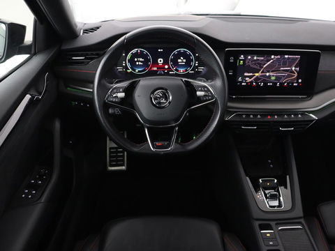 Škoda Octavia Skoda Octavia 1.4 TSI RS iV PHEV | Panoramadak | Head-Up | Stoel & stuurverwarming | Adaptive cruise | Standkachel | Matrix LED  | Camera | Memory | Virtual Cockpit | Side Assist | Achterbankverwarming