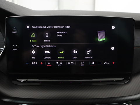 Škoda Octavia Skoda Octavia 1.4 TSI RS iV PHEV | Panoramadak | Head-Up | Stoel & stuurverwarming | Adaptive cruise | Standkachel | Matrix LED  | Camera | Memory | Virtual Cockpit | Side Assist | Achterbankverwarming