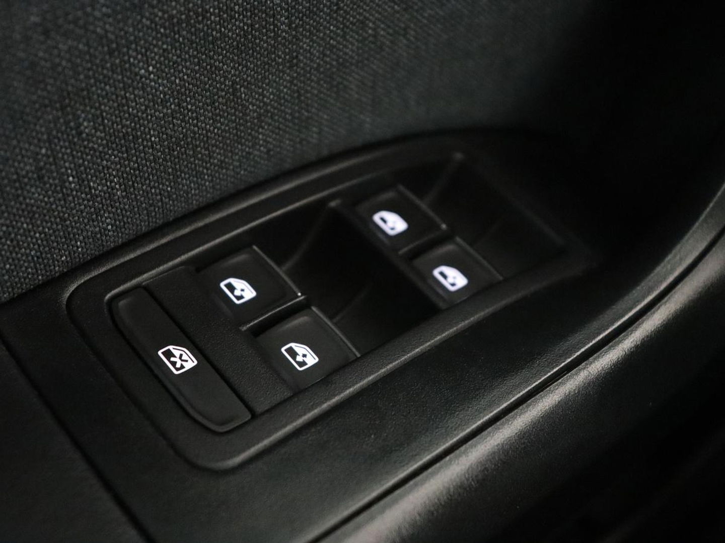 SEAT Ateca 1.5 TSI Style Intens | Stoelverwarming | Trekhaak | Camera | Carplay | Navigatie | Verwarmde voorruit | Full LED | DAB | Climate control