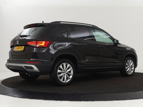 SEAT Ateca 1.5 TSI Style Intens | Stoelverwarming | Trekhaak | Camera | Carplay | Navigatie | Verwarmde voorruit | Full LED | DAB | Climate control