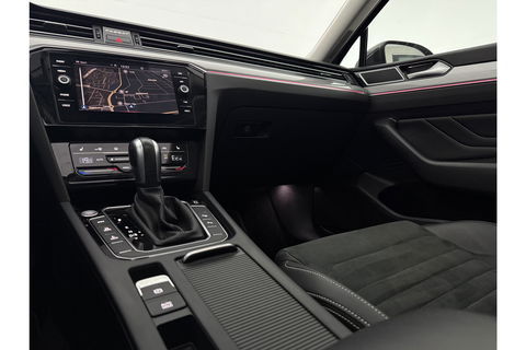 Volkswagen Passat Variant 1.4 TSI PHEV GTE 231PK Pano LED Sfeerverl. Trekhaak Camera Virtual Carplay ACC Clima Navi PDC 17''LMV