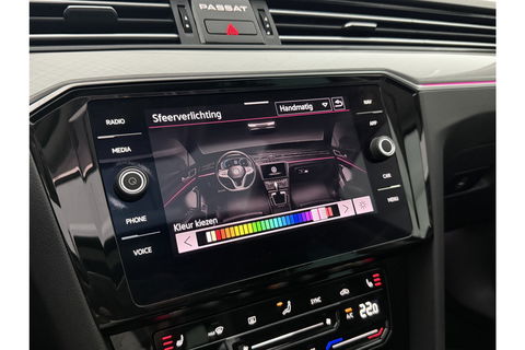 Volkswagen Passat Variant 1.4 TSI PHEV GTE 231PK Pano LED Sfeerverl. Trekhaak Camera Virtual Carplay ACC Clima Navi PDC 17''LMV