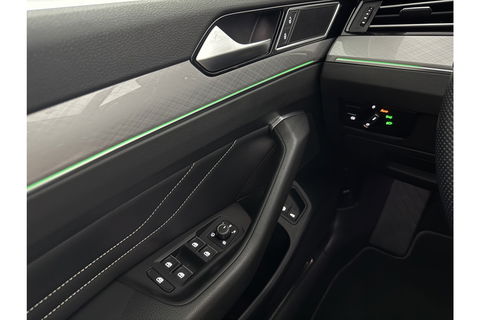 Volkswagen Passat Variant 1.4 TSI PHEV GTE 231PK Pano LED Sfeerverl. Trekhaak Camera Virtual Carplay ACC Clima Navi PDC 17''LMV