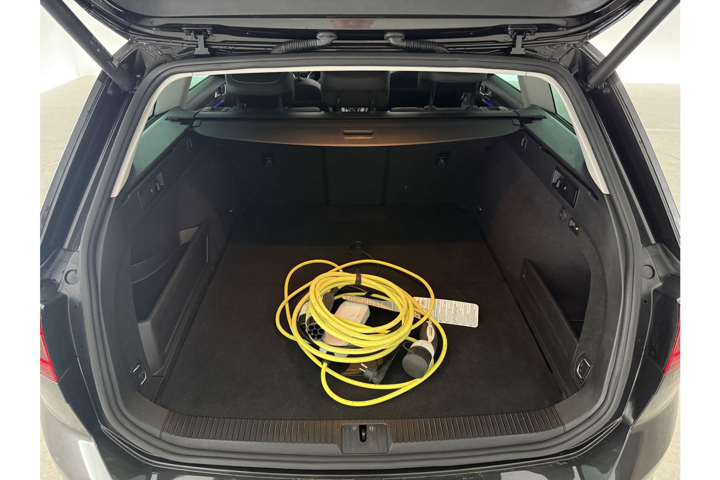 Volkswagen Passat Variant 1.4 TSI PHEV GTE 231PK Pano LED Sfeerverl. Trekhaak Camera Virtual Carplay ACC Clima Navi PDC 17''LMV