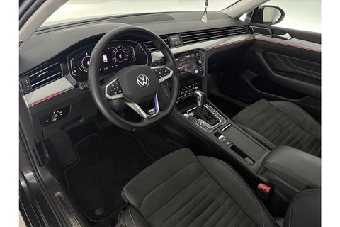 Volkswagen Passat Variant 1.4 TSI PHEV GTE 231PK Pano LED Sfeerverl. Trekhaak Camera Virtual Carplay ACC Clima Navi PDC 17''LMV