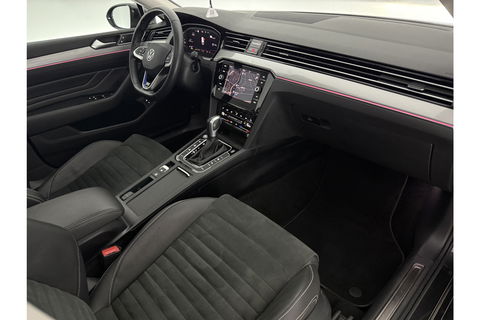Volkswagen Passat Variant 1.4 TSI PHEV GTE 231PK Pano LED Sfeerverl. Trekhaak Camera Virtual Carplay ACC Clima Navi PDC 17''LMV