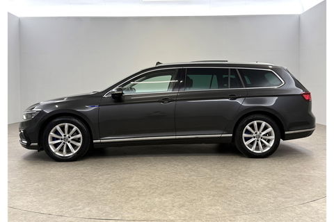 Volkswagen Passat Variant 1.4 TSI PHEV GTE 231PK Pano LED Sfeerverl. Trekhaak Camera Virtual Carplay ACC Clima Navi PDC 17''LMV