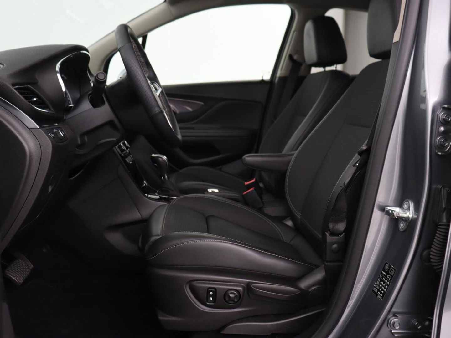 Opel Mokka X 1.4 Turbo Innovation | Automaat | Stoel & stuurverwarming | Camera | BOSE Sound | Comfortstoelen | Keyless | Carplay | Navigatie