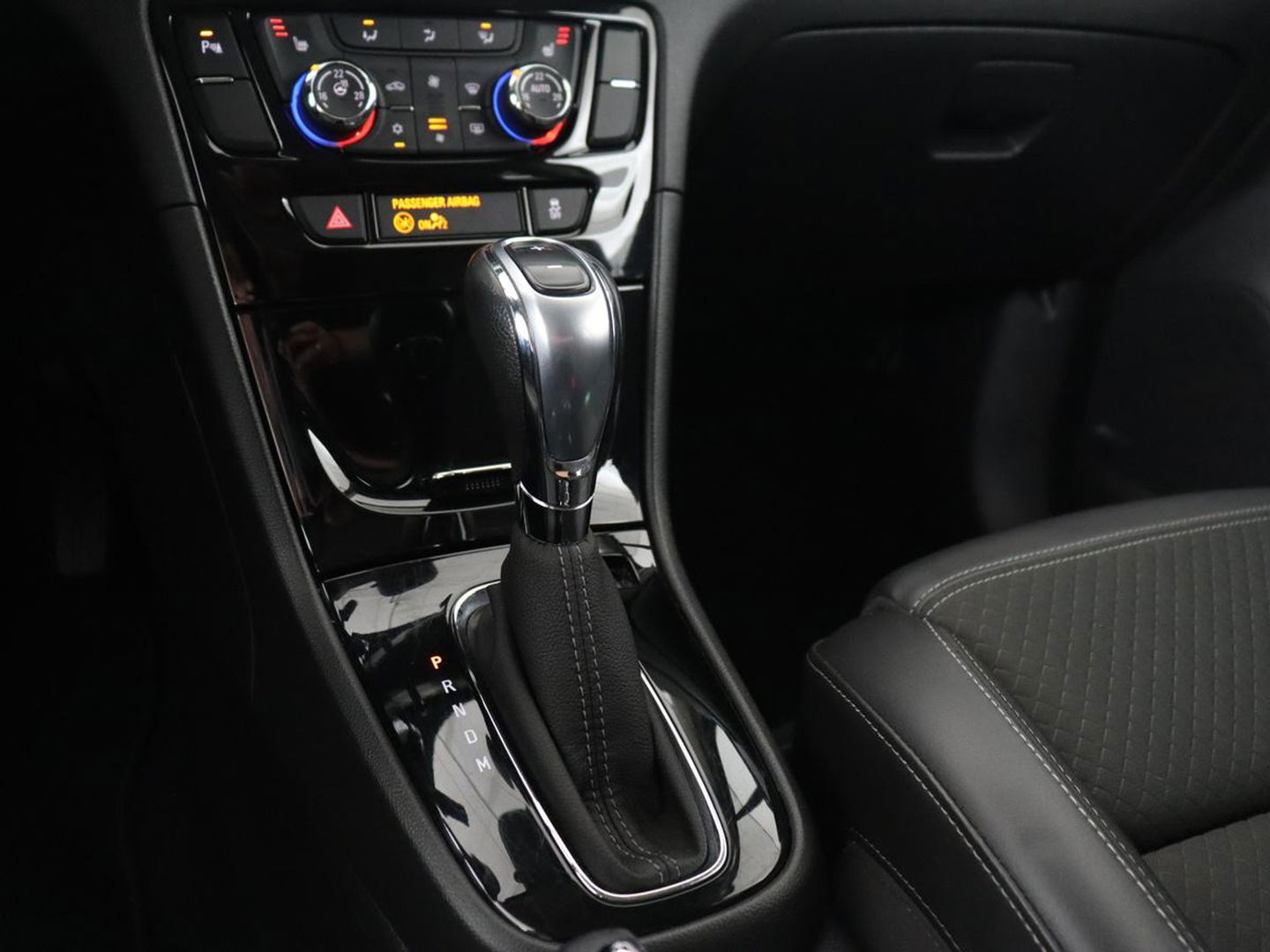 Opel Mokka X 1.4 Turbo Innovation | Automaat | Stoel & stuurverwarming | Camera | BOSE Sound | Comfortstoelen | Keyless | Carplay | Navigatie