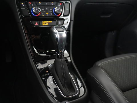 Opel Mokka X 1.4 Turbo Innovation | Automaat | Stoel & stuurverwarming | Camera | BOSE Sound | Comfortstoelen | Keyless | Carplay | Navigatie