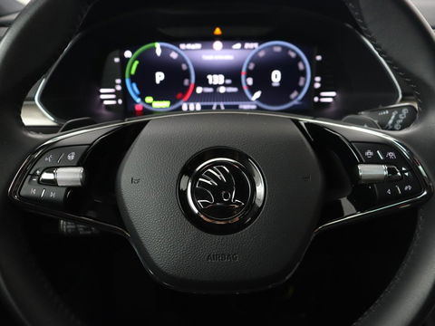 Škoda Superb 1.4 TSI iV Laurin & Klement | Stoelventilatie | Leder | Adaptive cruise | Virtual Cockpit | Massage | Canton Sound | Carplay | Achterbankverwarming | Navigatie