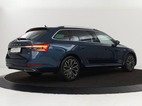 Škoda Superb 1.4 TSI iV Laurin & Klement | Stoelventilatie | Leder | Adaptive cruise | Virtual Cockpit | Massage | Canton Sound | Carplay | Achterbankverwarming | Navigatie