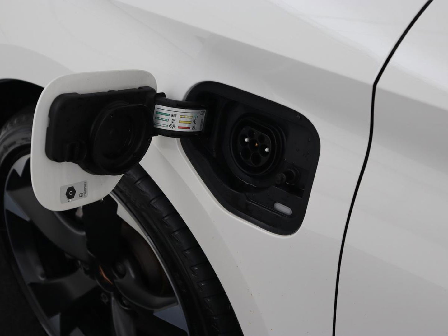 CUPRA Leon 1.4 e-Hybrid | Stoel & stuurverwarming | Camera | Carplay | Sfeerverlichting | Navigatie | Keyless | Full LED | Sportstoelen | PHEV