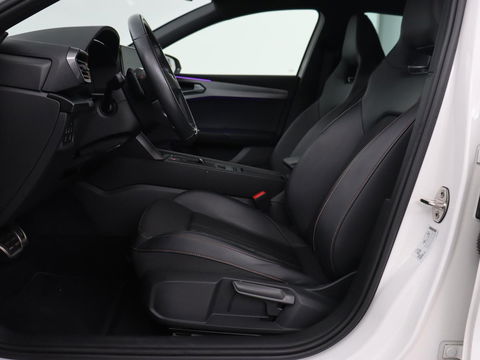 CUPRA Leon 1.4 e-Hybrid | Stoel & stuurverwarming | Camera | Carplay | Sfeerverlichting | Navigatie | Keyless | Full LED | Sportstoelen | PHEV