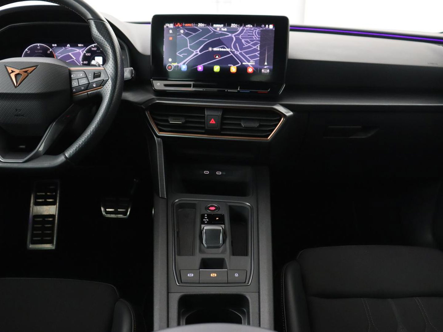 CUPRA Leon 1.4 e-Hybrid | Stoel & stuurverwarming | Camera | Carplay | Sfeerverlichting | Navigatie | Keyless | Full LED | Sportstoelen | PHEV