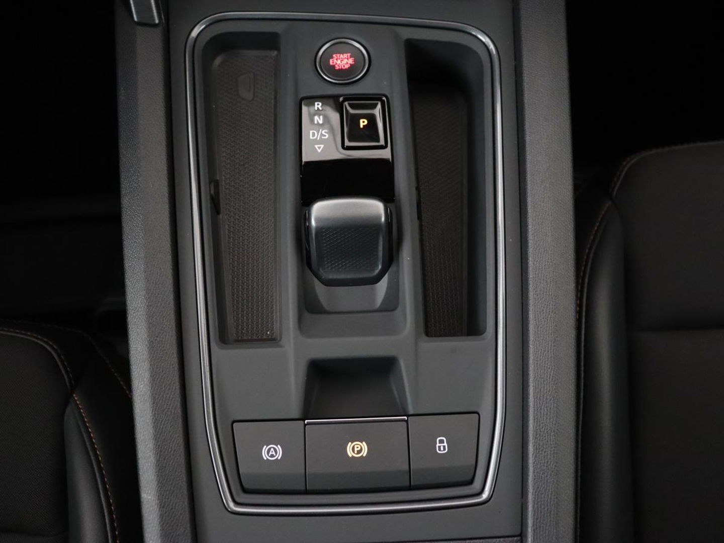 CUPRA Leon 1.4 e-Hybrid | Stoel & stuurverwarming | Camera | Carplay | Sfeerverlichting | Navigatie | Keyless | Full LED | Sportstoelen | PHEV