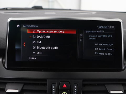 BMW 2 Serie Gran Tourer 220i 7-persoons High Executive Edition | Panoramadak | Leder | Stoelverwarming | Trekhaak | Head-Up | Camera | Sport Line | Sportstoelen | Navigatie | Full LED