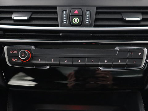 BMW 2 Serie Gran Tourer 220i 7-persoons High Executive Edition | Panoramadak | Leder | Stoelverwarming | Trekhaak | Head-Up | Camera | Sport Line | Sportstoelen | Navigatie | Full LED