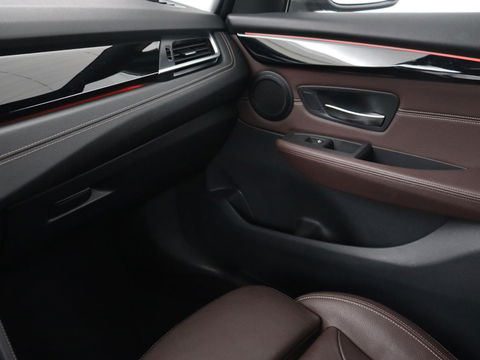 BMW 2 Serie Gran Tourer 220i 7-persoons High Executive Edition | Panoramadak | Leder | Stoelverwarming | Trekhaak | Head-Up | Camera | Sport Line | Sportstoelen | Navigatie | Full LED