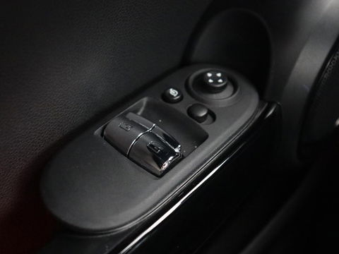 MINI Mini Electric Charged 33 kWh | Leder | Stoelverwarming | Head-Up | Harman/Kardon | Keyless | Full LED | Camera | Climate control | Cruise control