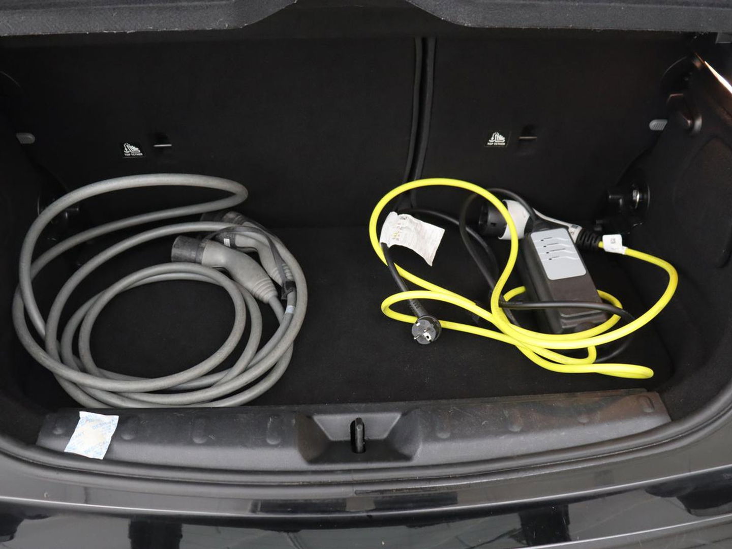 MINI Mini Electric Charged 33 kWh | Leder | Stoelverwarming | Head-Up | Harman/Kardon | Keyless | Full LED | Camera | Climate control | Cruise control