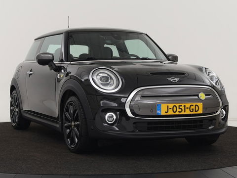 MINI Mini Electric Charged 33 kWh | Leder | Stoelverwarming | Head-Up | Harman/Kardon | Keyless | Full LED | Camera | Climate control | Cruise control