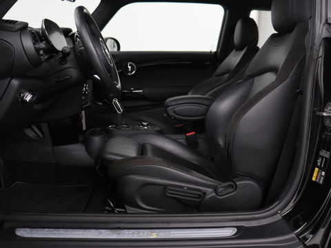 MINI Mini Electric Charged 33 kWh | Leder | Stoelverwarming | Head-Up | Harman/Kardon | Keyless | Full LED | Camera | Climate control | Cruise control