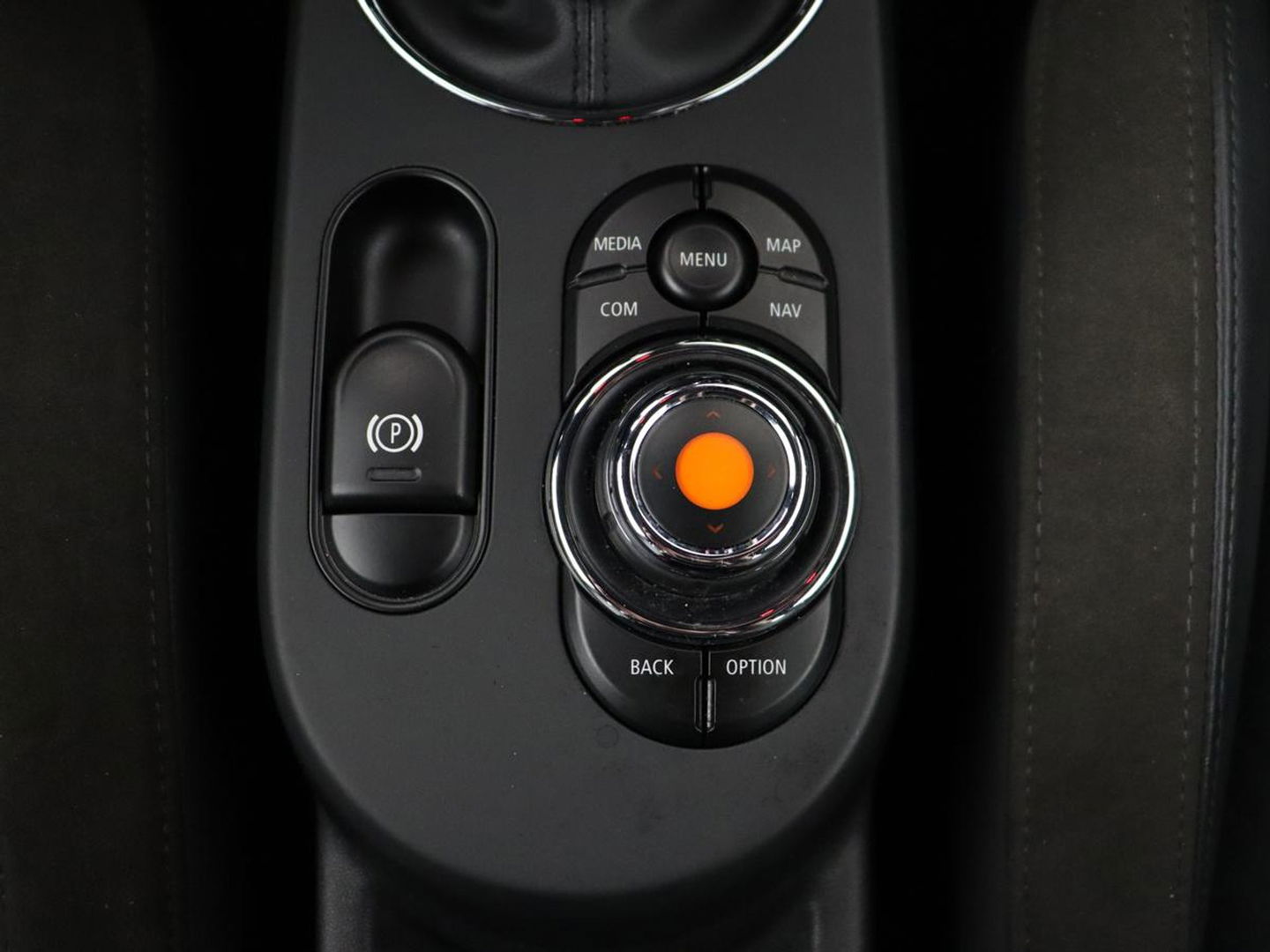 MINI Mini Electric Charged 33 kWh | Leder | Stoelverwarming | Head-Up | Harman/Kardon | Keyless | Full LED | Camera | Climate control | Cruise control