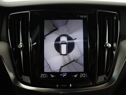 Volvo V60 2.0 T8 Recharge AWD Inscription | Panoramadak | Head-Up | Leder | Harman/Kardon | Trekhaak | Stoelverwarming | 360 Camera | Adaptive cruise | Carplay | Navigatie