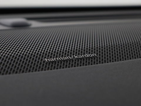 Volvo V60 2.0 T8 Recharge AWD Inscription | Panoramadak | Head-Up | Leder | Harman/Kardon | Trekhaak | Stoelverwarming | 360 Camera | Adaptive cruise | Carplay | Navigatie