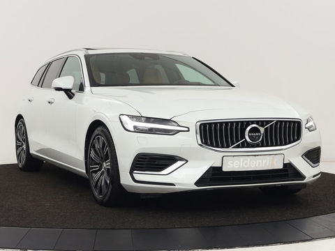 Volvo V60 2.0 T8 Recharge AWD Inscription | Panoramadak | Head-Up | Leder | Harman/Kardon | Trekhaak | Stoelverwarming | 360 Camera | Adaptive cruise | Carplay | Navigatie