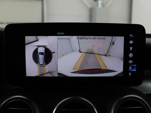Mercedes-Benz GLC 300de 4MATIC AMG Night | Panoramadak | Adaptive cruise | Trekhaak | Stoelverwarming | Carplay | Leder/Alcantara | Digital Cockpit | 360 Camera | Park Assist