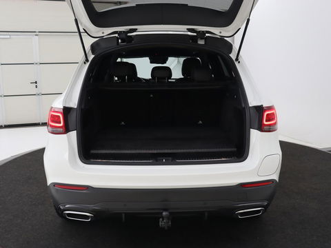 Mercedes-Benz GLC 300de 4MATIC AMG Night | Panoramadak | Adaptive cruise | Trekhaak | Stoelverwarming | Carplay | Leder/Alcantara | Digital Cockpit | 360 Camera | Park Assist
