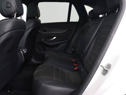 Mercedes-Benz GLC 300de 4MATIC AMG Night | Panoramadak | Adaptive cruise | Trekhaak | Stoelverwarming | Carplay | Leder/Alcantara | Digital Cockpit | 360 Camera | Park Assist