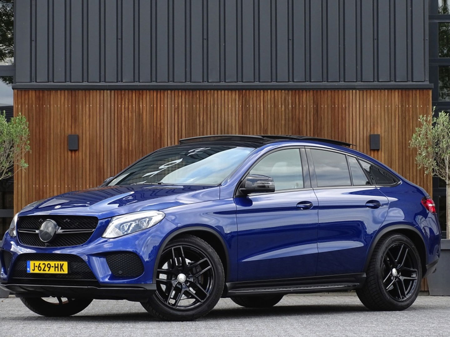 Mercedes-Benz GLE Coupé 400 334PK 4-MATIC / AMG / Air-Matic / Pano / LED