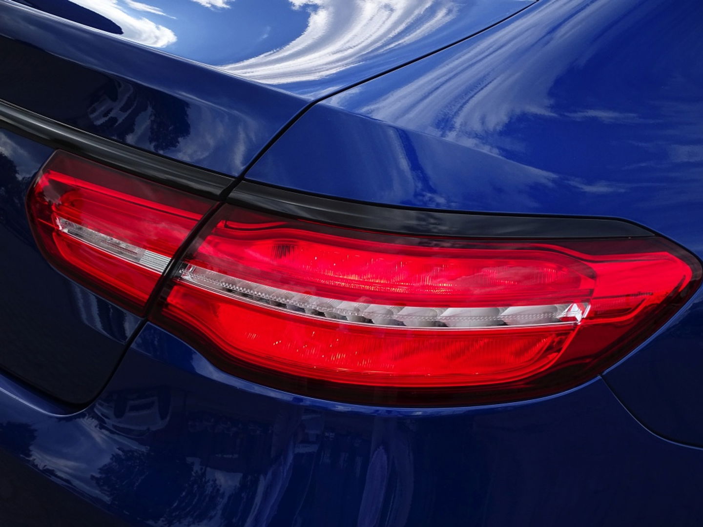 Mercedes-Benz GLE Coupé 400 334PK 4-MATIC / AMG / Air-Matic / Pano / LED