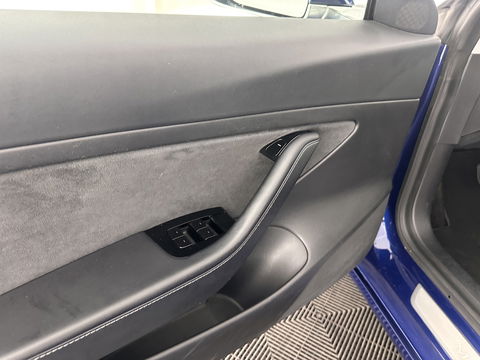 Tesla Model 3 Standard RWD Plus 60 kWh [ 3-Fase ] (INCL.BTW) Aut. *PANO | AUTO-PILOT | LUXURY-LEATHER | KEYLESS | FULL-LED | MEMORY-PACK | SURROUND-VIEW | DAB | CARPLAY | DIGI-COCKPIT | LANE-ASSIST | COMFORT-SEATS | 18"ALU*