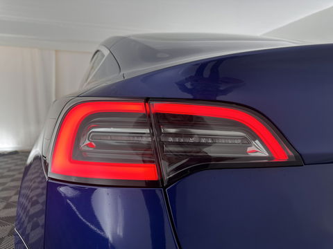 Tesla Model 3 Standard RWD Plus 60 kWh [ 3-Fase ] (INCL.BTW) Aut. *PANO | AUTO-PILOT | LUXURY-LEATHER | KEYLESS | FULL-LED | MEMORY-PACK | SURROUND-VIEW | DAB | CARPLAY | DIGI-COCKPIT | LANE-ASSIST | COMFORT-SEATS | 18"ALU*