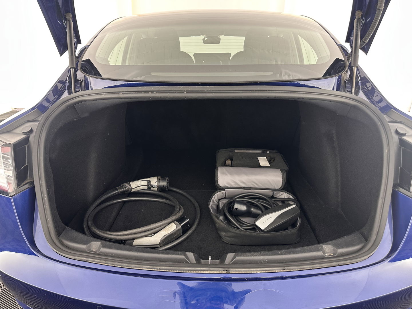 Tesla Model 3 Standard RWD Plus 60 kWh [ 3-Fase ] (INCL.BTW) Aut. *PANO | AUTO-PILOT | LUXURY-LEATHER | KEYLESS | FULL-LED | MEMORY-PACK | SURROUND-VIEW | DAB | CARPLAY | DIGI-COCKPIT | LANE-ASSIST | COMFORT-SEATS | 18"ALU*
