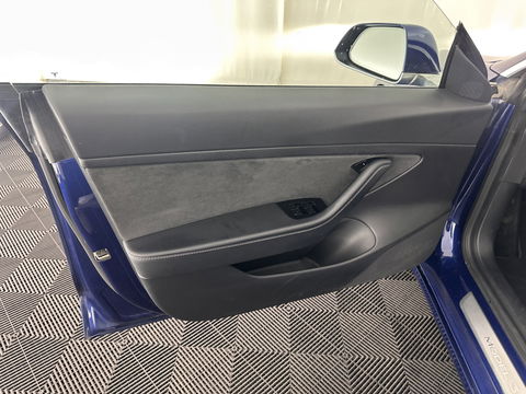 Tesla Model 3 Standard RWD Plus 60 kWh [ 3-Fase ] (INCL.BTW) Aut. *PANO | AUTO-PILOT | LUXURY-LEATHER | KEYLESS | FULL-LED | MEMORY-PACK | SURROUND-VIEW | DAB | CARPLAY | DIGI-COCKPIT | LANE-ASSIST | COMFORT-SEATS | 18"ALU*