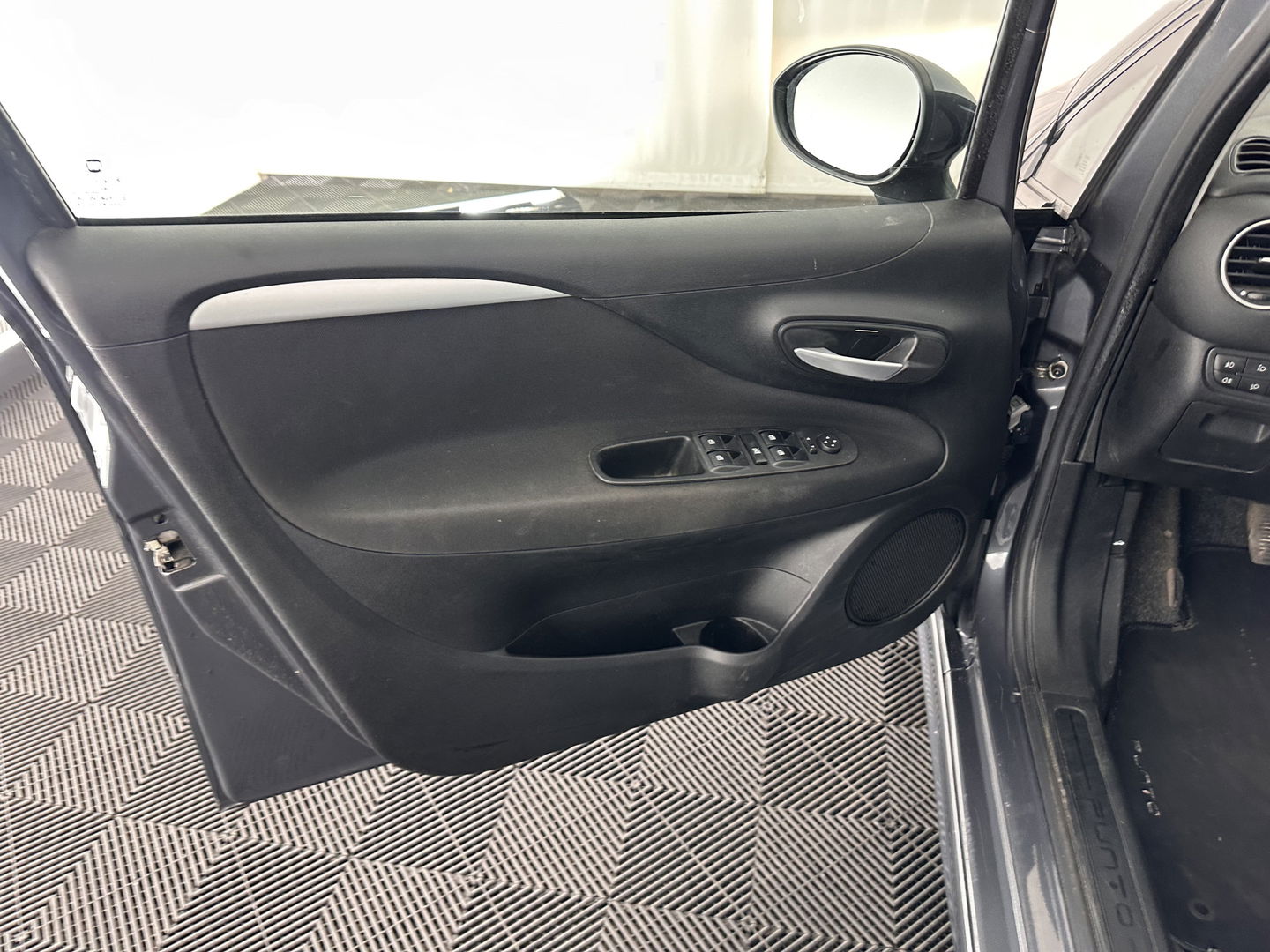Fiat Punto Evo 1.3 M-Jet Lounge *AIRCO | CRUISE | COMFORT-SEATS | 16''ALU*